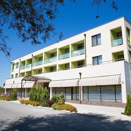 Hotel-Clinic Dr. Gechevi Pavel Banja Eksteriør bilde