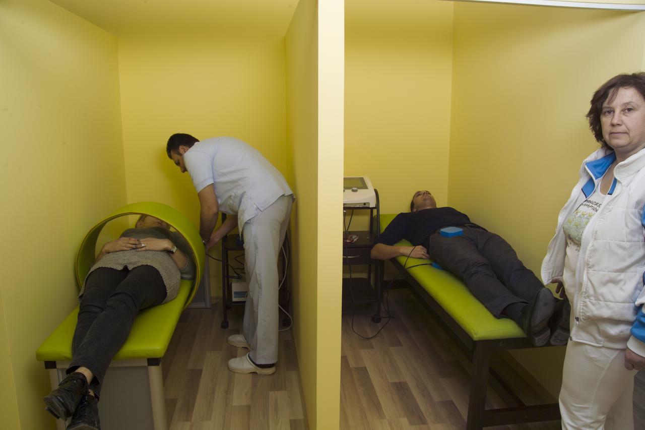 Hotel-Clinic Dr. Gechevi Pavel Banja Eksteriør bilde